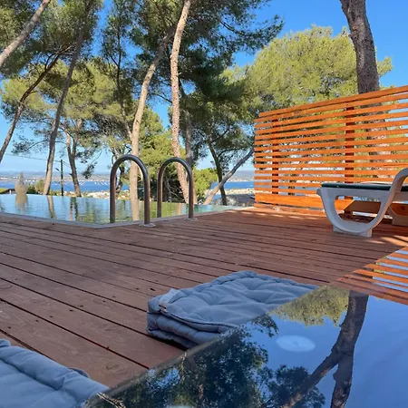 Vu Et Etang De Thau *