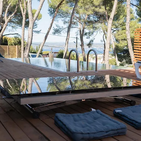 Vu Et Etang De Thau *